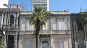 Read more about the article Το Γενικό Προξενείο Σμύρνης… και η εγκατάλειψη του ιστορικού κτιρίου επί της προκυμαίας