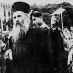 Η Αγιότητα του Χρυσοστόμου Σμύρνης – Πορεύθηκε προς το μαρτύριο ευλογώντας τους διώκτες του