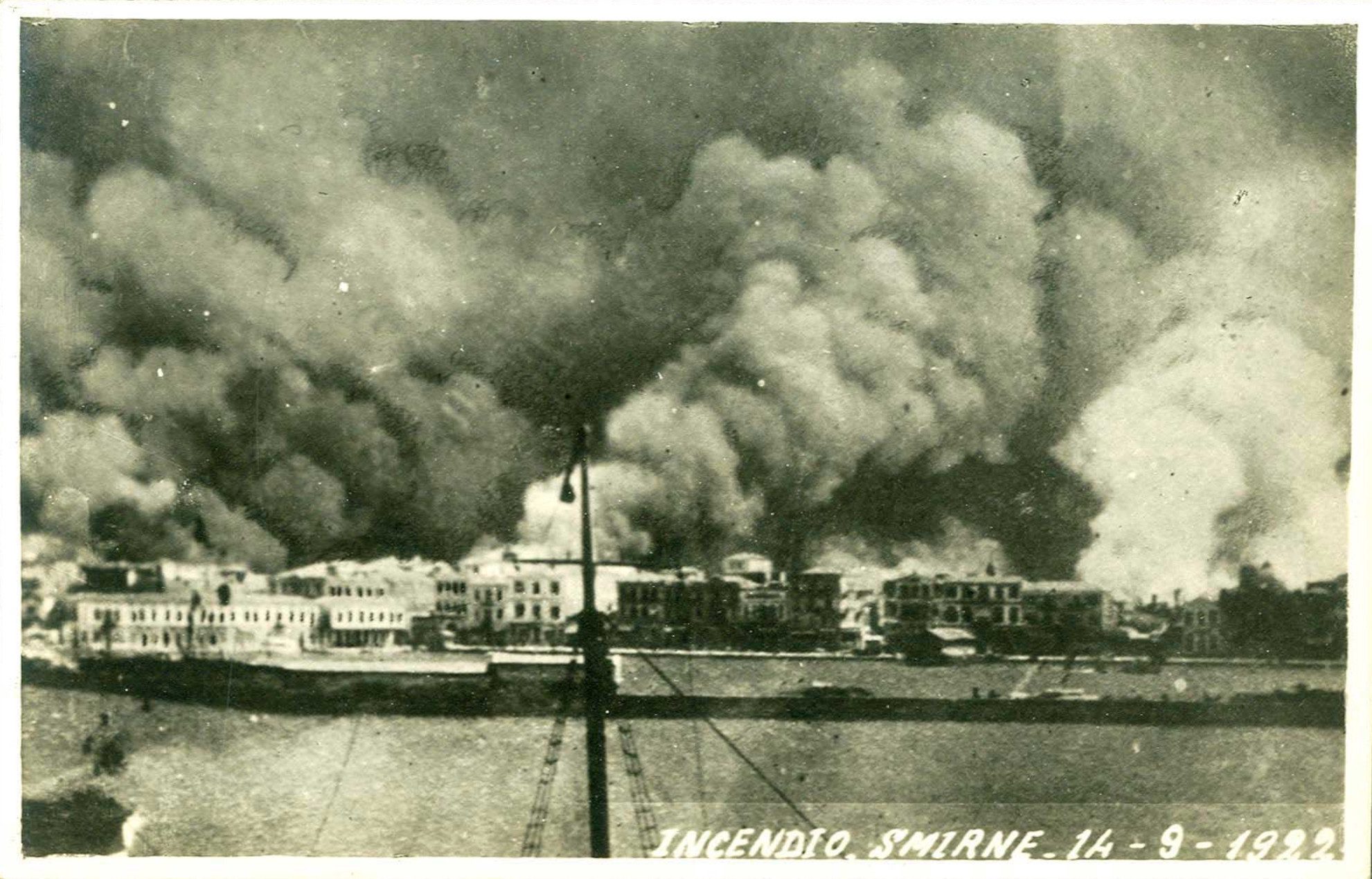 You are currently viewing Σεπτέμβριος 1922 Σμύρνη – Χρονολόγιο Μικρασιατικής Καταστροφής